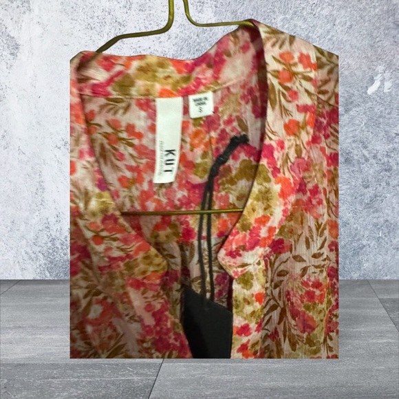 Kut from the Kluth Jasmin Chiffon Button Down Shirt - Picture 2 of 4